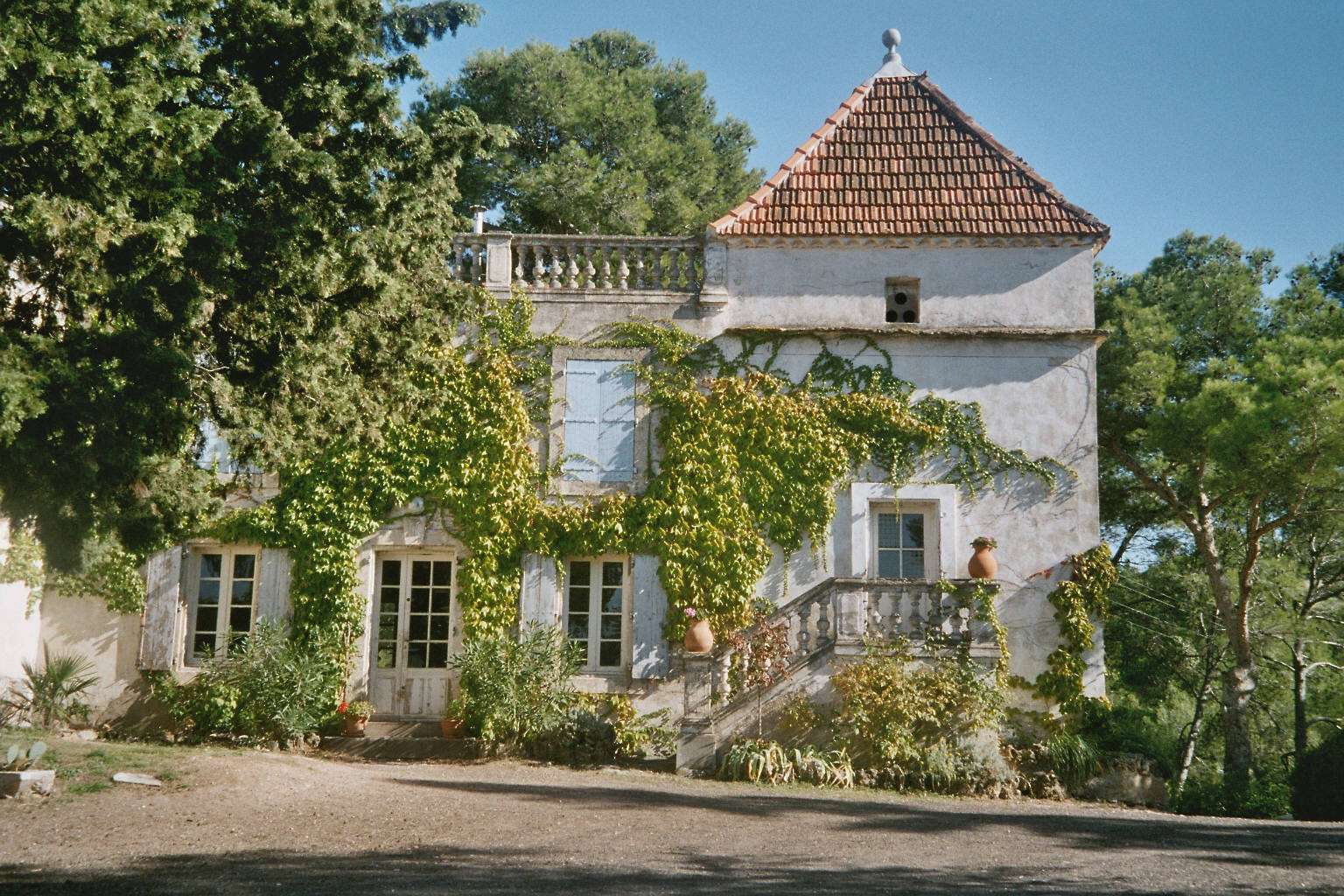 CHATEAU BOUSQUETTE