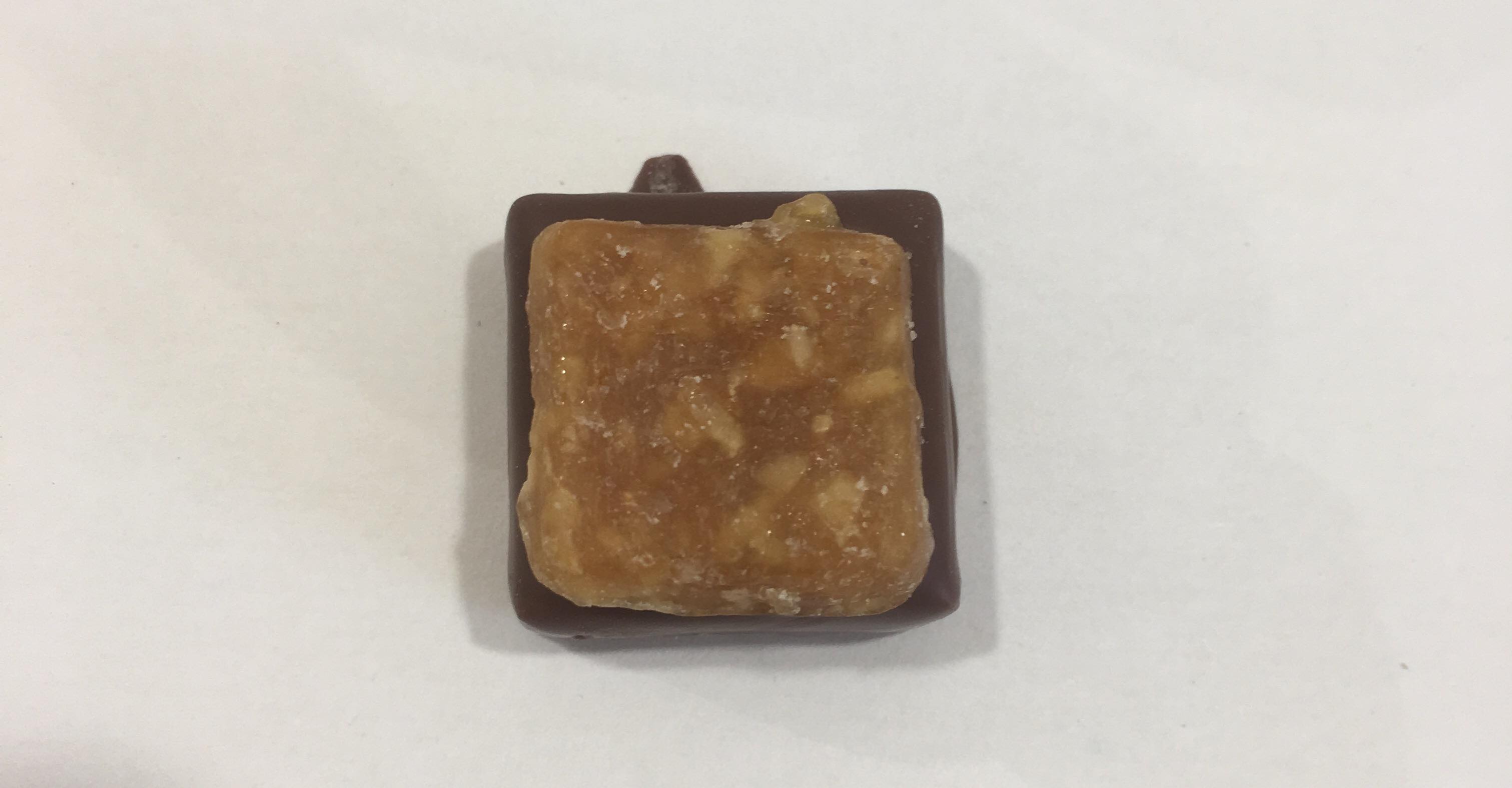 Praline Noir Nougatine