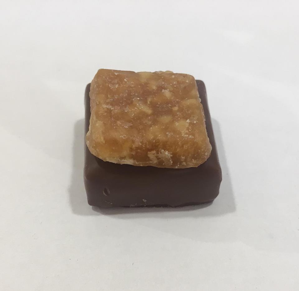 Praline Noir Nougatine