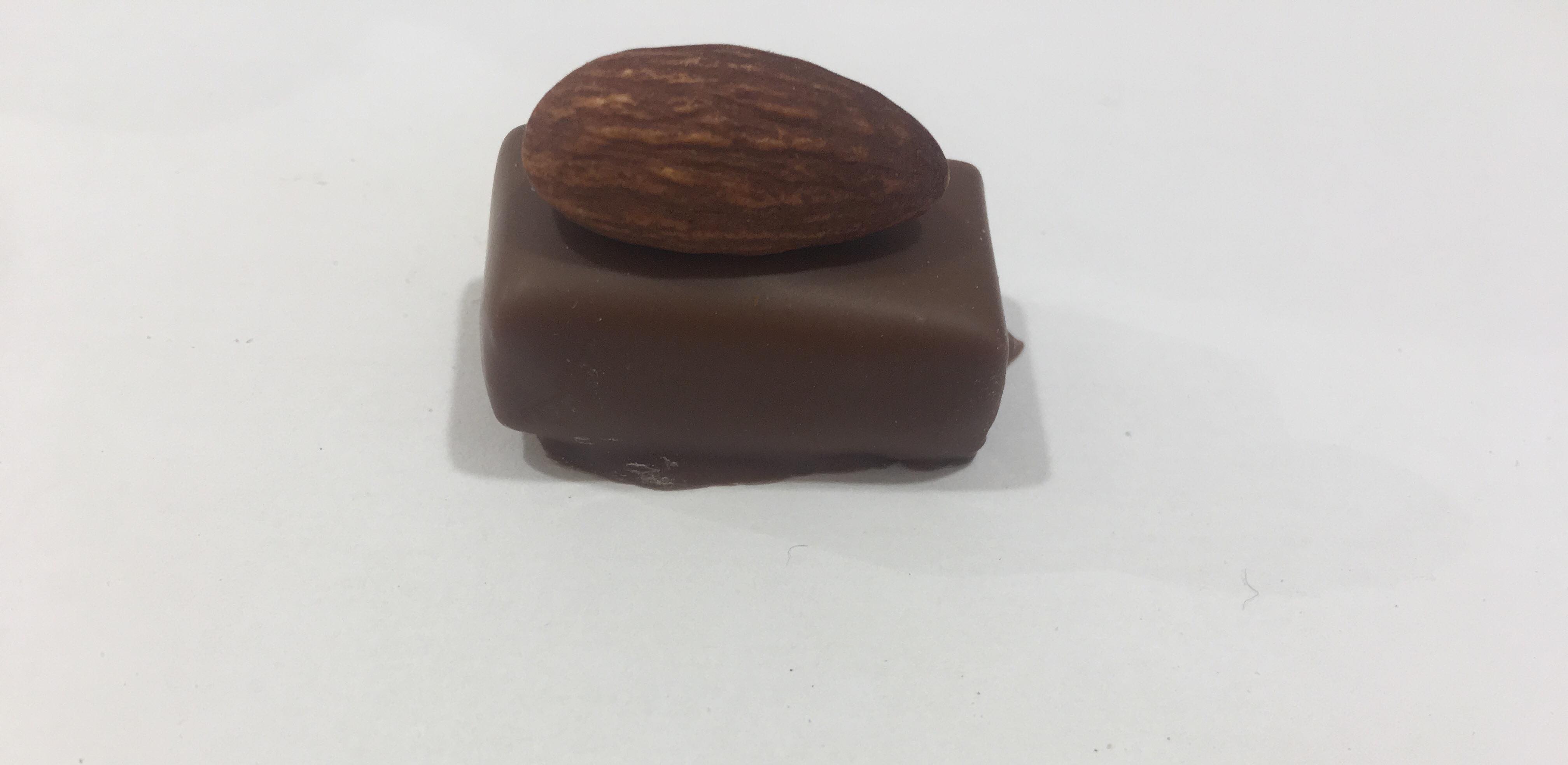 Praline Noir Amande