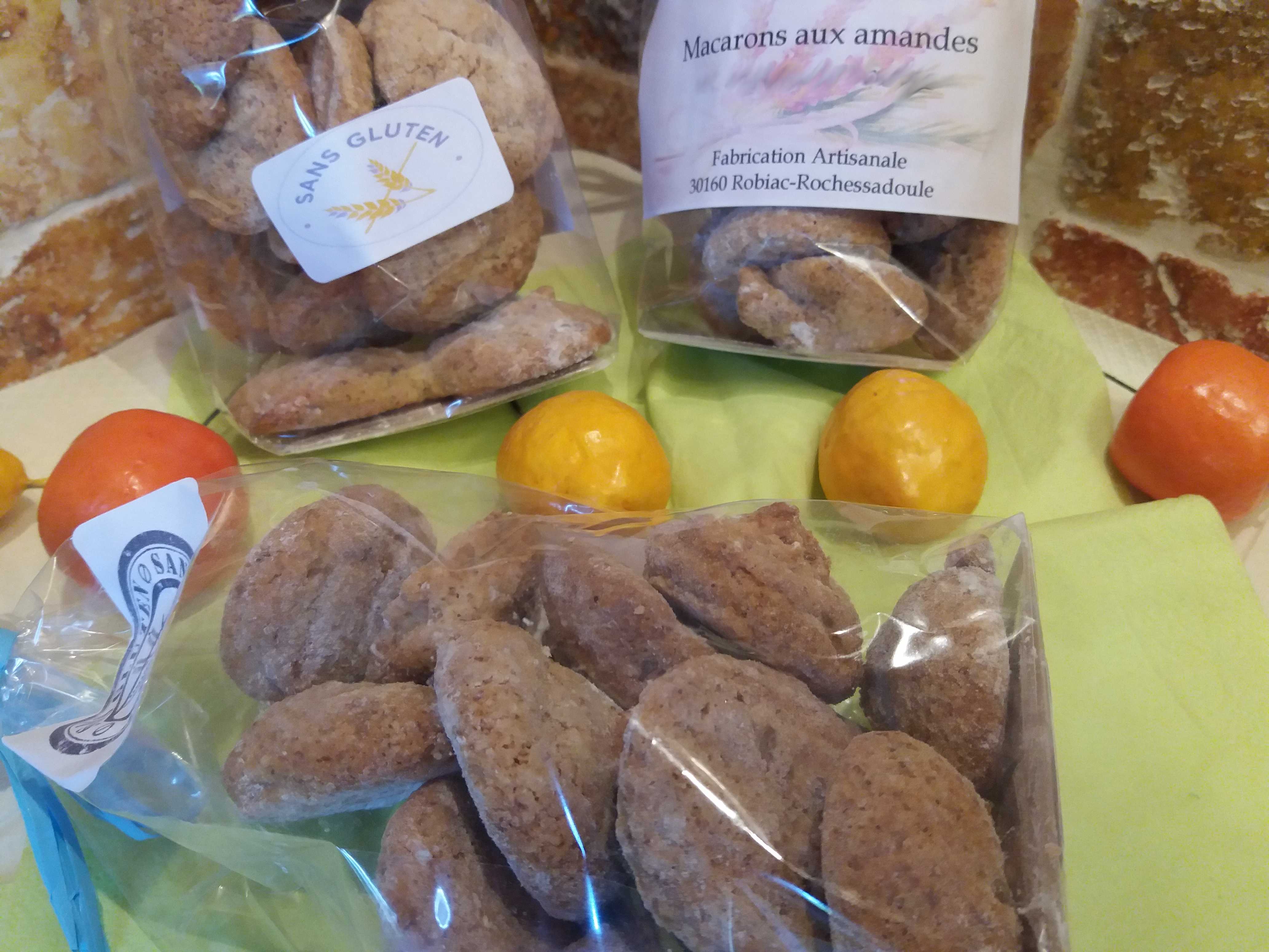 Macarons d'antan aux amandes et oranges confites
