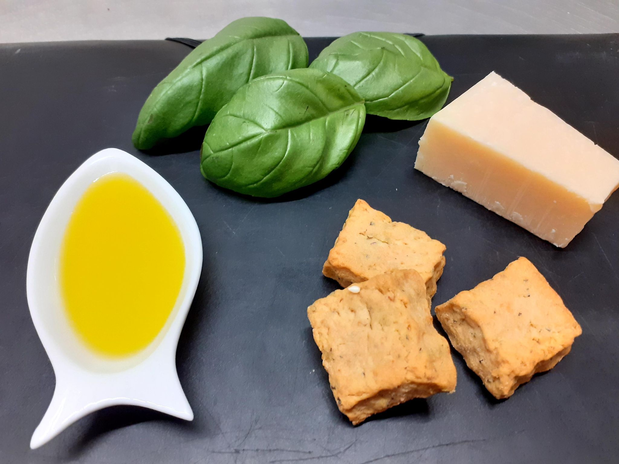 L'Apero au pesto et sel de Camargue