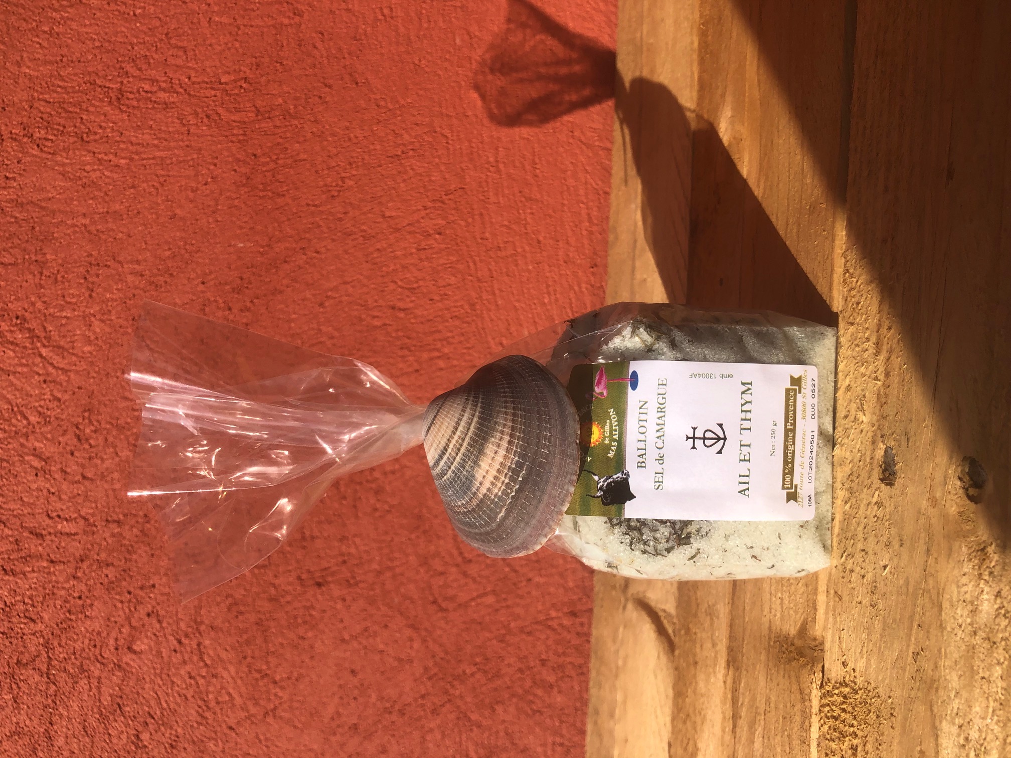 BALLOTIN RECHARGE DE SEL DE CAMARGUE AIL ET THYM AVEC COQUILLAGE