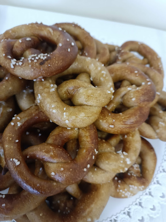 BRETZEL
