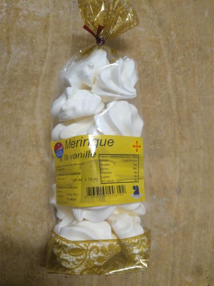 mini meringues