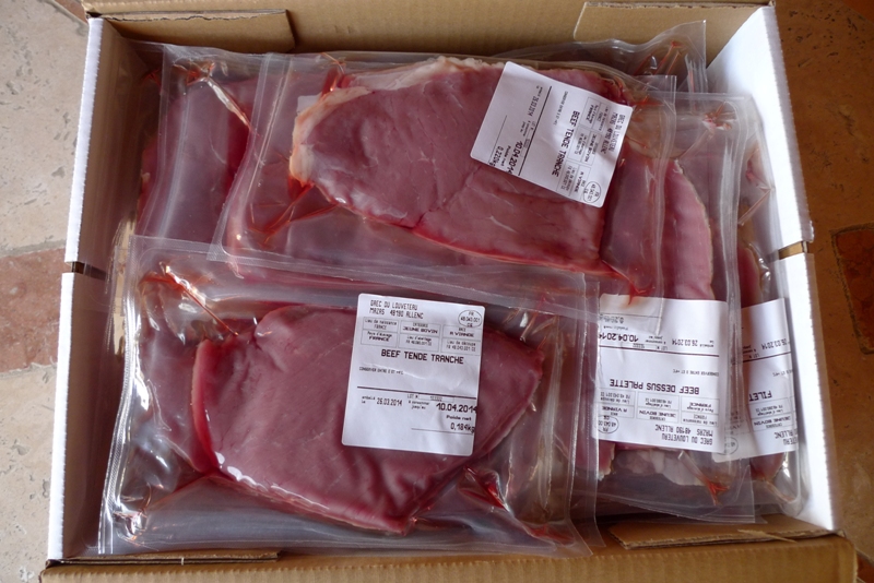 Caissettes de viande de jeunes bovins 